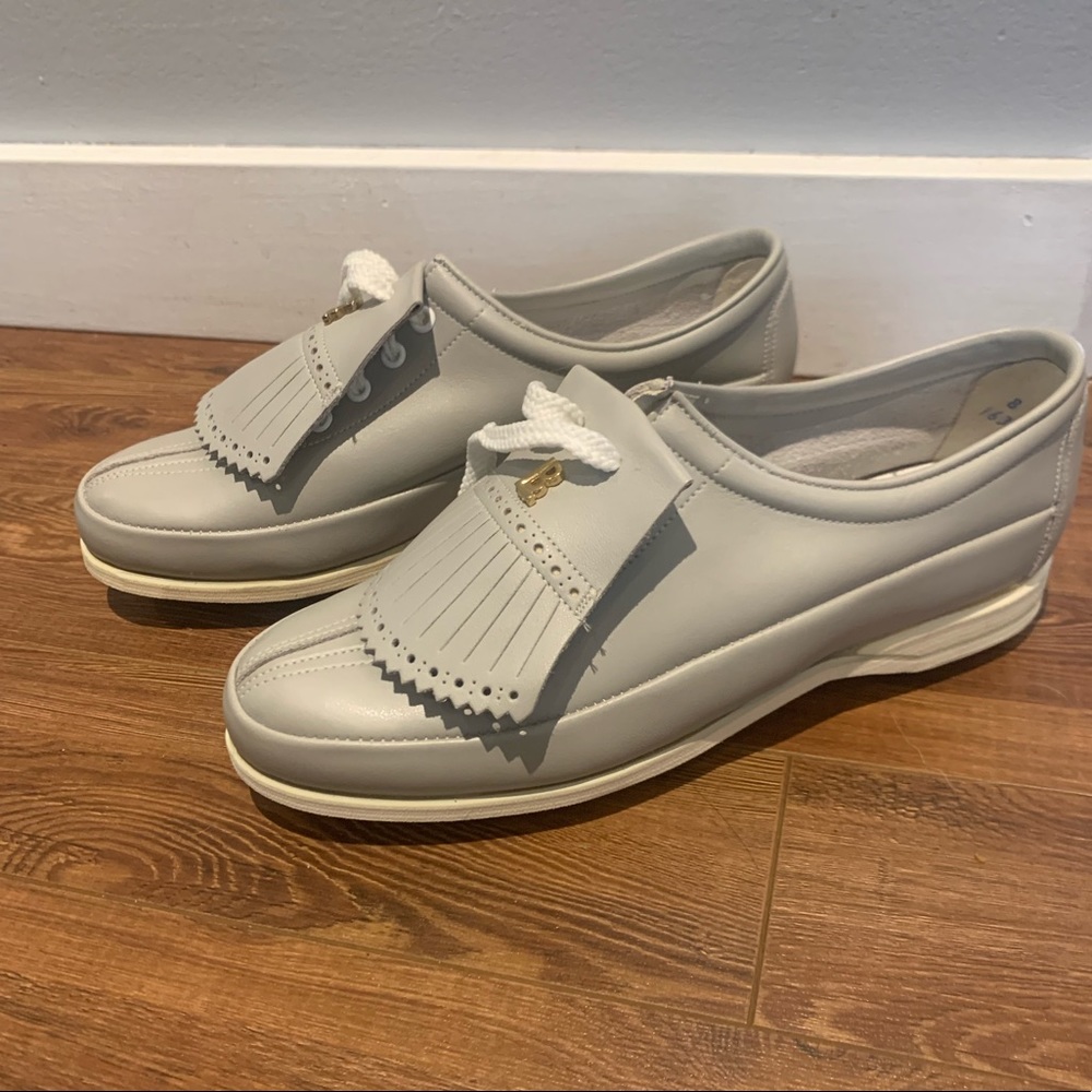 EUC vintage leather golf shoes